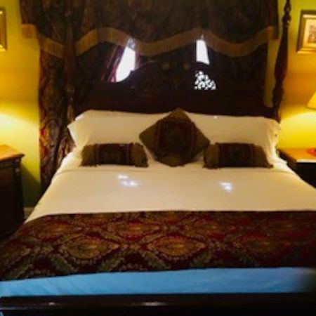Best Deal In Town! Entire 1 Bedroom Apartment 59 Монтгомъри Екстериор снимка